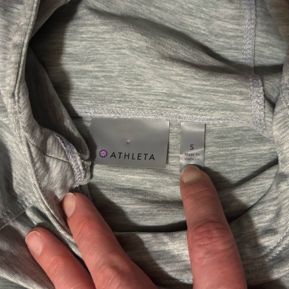 Athleta Light Gray Women's Hoodie - Picture 4 of 5